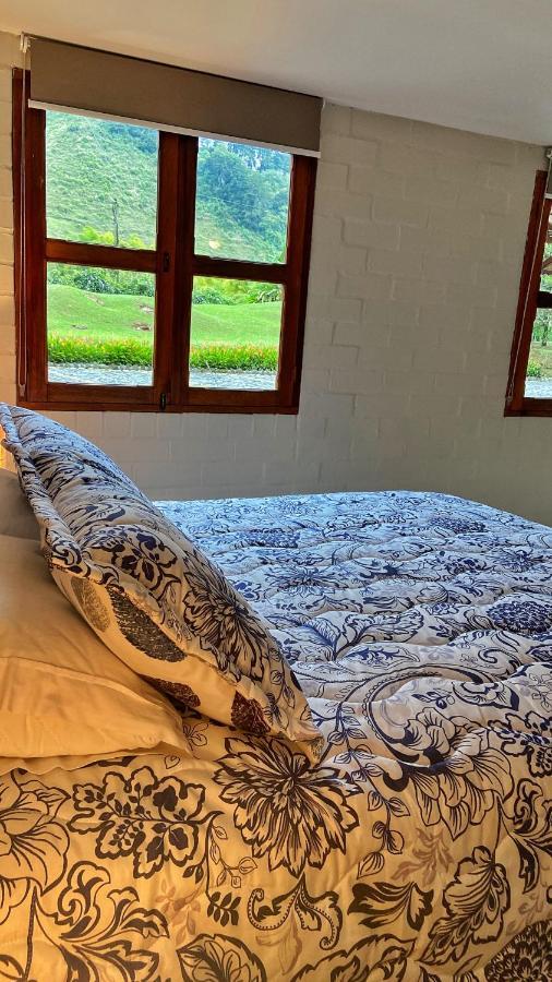 Finca Turistica De Alojamiento Rural Avalon คาร์ดิน ภายนอก รูปภาพ